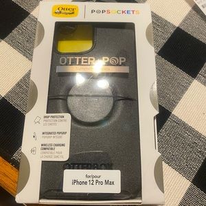 iPhone 12 Pro Max  otterbox case & glass protector